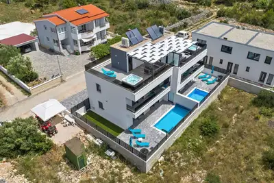 Image de Superbe maison à Srima