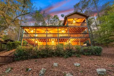 Image de Private Riverside Cabin