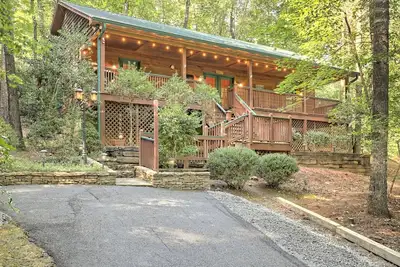 Image de Lake Burton Retreat: Cozy Cabin & Near Eateries