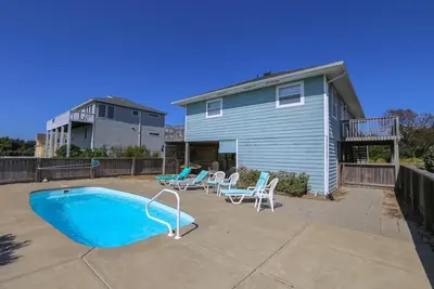 Oceanside home in Duck with an easy walk to the ocean and sound!