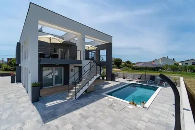 Image de Bel appartement à Sukosan avec WiFi