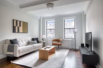 Image de Classy Uws 1br w/ Gym, W/D & Doorman, nr Central Park, by Blueground