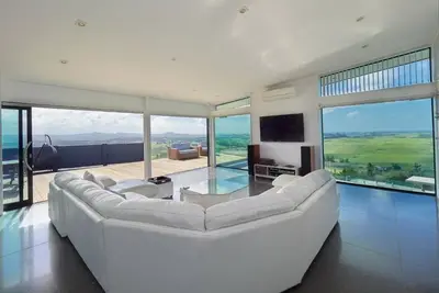 Image de Parua Bay home with everything you'll need