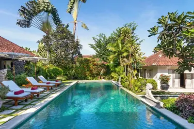 Image de Majestic 4br Villa - Close To The Beach! 4Min Drive To Eat Street! W/Priv Pool!