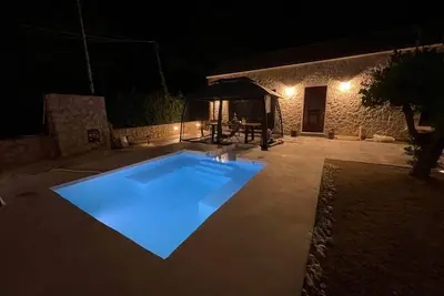 Image de La Villa aux 10 000 Pierres