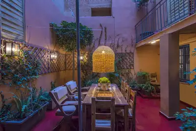 Art Pantheon House • Acropolis area