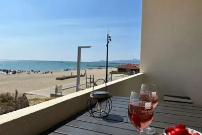 Image de T2 Magnifique vue mer, Plage centrale, Wifi, Stationnement gratuit et sécurisé