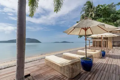 Image de Poppy Beachfront Residence