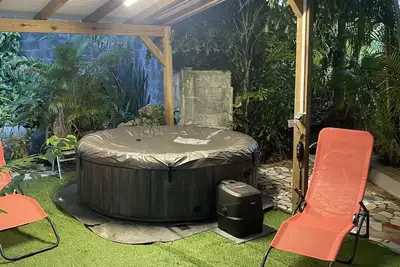 Image de Besson, Maison de Caractère