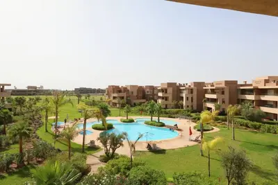 Image de Vue sur Piscine - Prestigia détente assurée