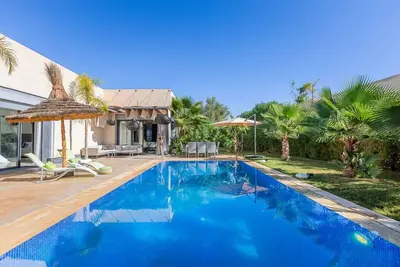 Image de Villa Moderne & Chic - Piscine Chauffée - 6 Pers