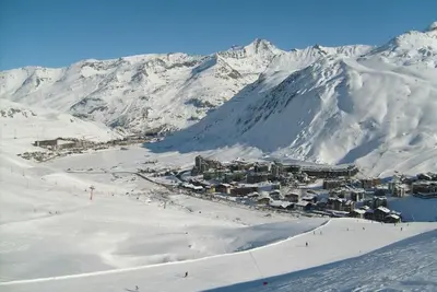 Image de À 20m des pistes de ski, 5ème étage, balcon, télévision, casier à ski, 24m², Tignes
