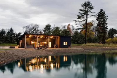 Image de Whispering Pines Retreat by Private lake/ Villa #2