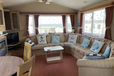 Image de Lovely caravan holiday home in a beautiful coastal setting.