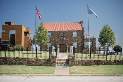 Image de Beautiful Historic Home overlooking Downtown/Bok