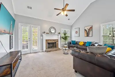 Image de 4br Covington Haven with Private Yard & Porch