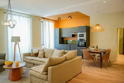 Image de Le Clos de St Val 7 - Élégance Historique dans un Espace Spacieux