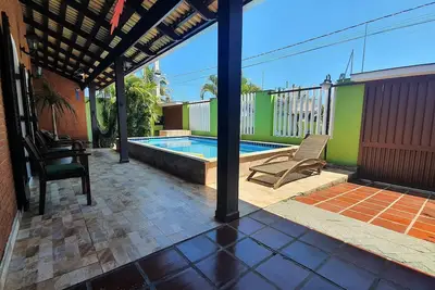 Image de Elegant with a fireplace, swimming pool, gourmet area, billiards, Wi-Fi, Smart Tv.