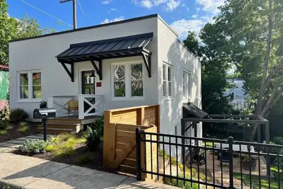 Image de Diamond House in the City