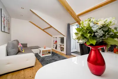 Image de Cozy Flat With Skylights in Great Neighbourhood