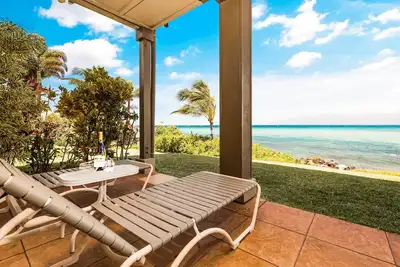 Image de Peaceful 2bd Oceanfront escape with covered lanai