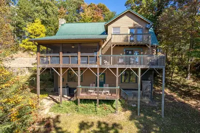 Image de White Oak Vista | A Peaceful Cabin with Breathtaking Views | Under 20 min to Tiec