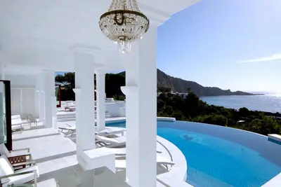 Image de Rent Your Luxury 4 Bedroom Villa, Ibiza Villa 1277