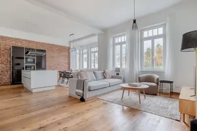 Image de Classic Währing 2br w/ Cellar, nr Parks, Bars & Dining, by Blueground