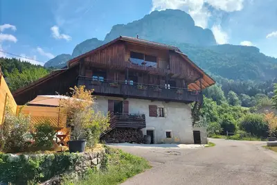 Image de Beau chalet rénové, avec vue imprenable sur les montagnes