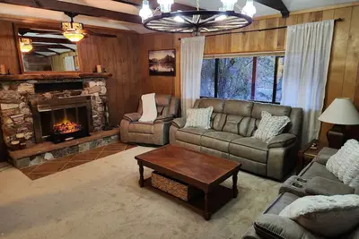 Kohl's Ranch Creekside Cabin / Fishing, Hiking, Swimming - Adventure Awaits!