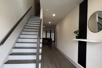 Image de New construction! 5 minutes from Hobby Airport.