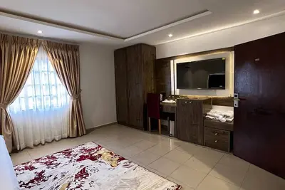 Image de Luxury Whole House