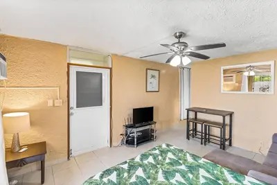 Image de Caribbean View (1-Bedroom Condo) with Pool - Pets Allowed by RedAwning