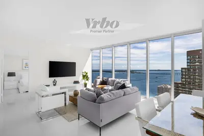 Image de Icon W Brickell Gorgeous Ocean View Corner 2br/2b #3708