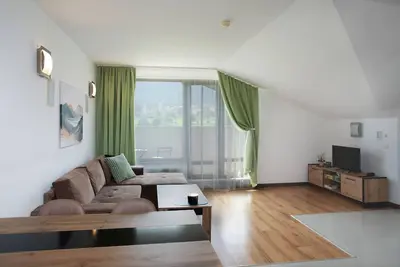 Image de Discover your alpine heaven near ski slopes, hiking trails and a soothing Spa.