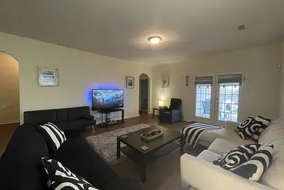 Image de Modern Cozy 3br Home in Forney