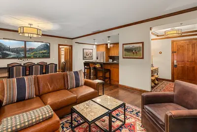 Image de The Ritz-Carlton | 2 Br Residence 8409, Mountain/Mall view, Ski-in/Ski-out in Aspen Highlands