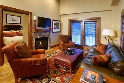 Image de Innsbruck Aspen | Deluxe One-Bedroom Junior Suite 02 w/ Hot tub Access, Centrally located