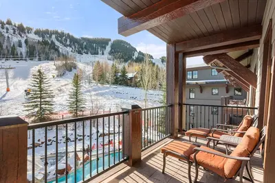 Image de The Ritz-Carlton Club | 3br Premier Residence 8303, Ski-in/Ski-out, Aspen Highlands with Ski View