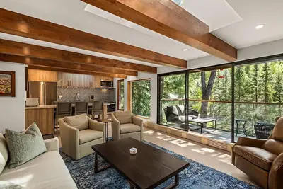 Image de Chateau Eau Claire Unit 11 | Condo with River Views, Hot Tub, Pool, Fitness Center Access