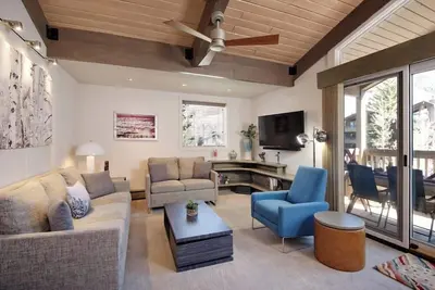 Image de Gant Unit K301 | A resort condo w/ fireplace, upgraded kitchen, A/C, views from every room