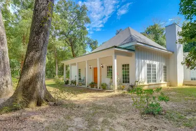 Image de Fairhope Cottage: 2 Mi to Town & Pier!