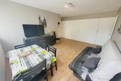 Image de Appartement pour 4 à 6 personnes à 350m des plages et de la forêt de Mimizan