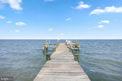 Image de Incredible home with Panoramic Chesapeake Bay view