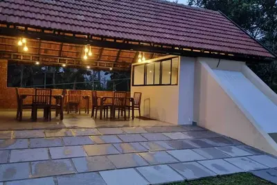 Image de Looking for an Ayurvedic holiday at the lap of Kerala's green haven \"Wayanad\".