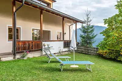 Image de Appartement \"Funtnatsch\" avec vue sur les montagnes, terrasse privée et Wi-Fi