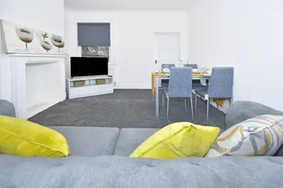 Image de Spacious 4 Bed House - Near Alton Towers