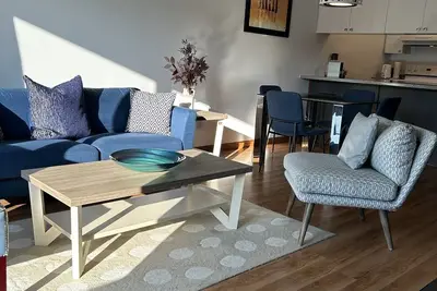 Image de #460 Cozy & Confy Condo Near Metro