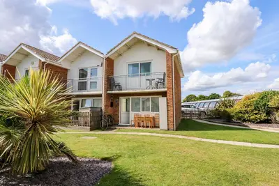 Image de 63 The Waterside Holiday Park, pet friendly, with pool in Corton