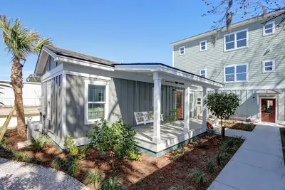 Image de Marsh Hen Den - 5 Min to Sav / 15 to Beach by Lucky Savanah